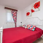 1 Bedroom Beautiful In *